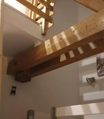 Les Lavandieres Apartment *